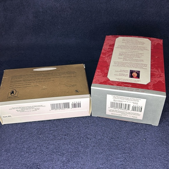 Star Trek‘Voyager’ Two vintage Hallmark Ornaments. USS Voyager & Captain Janeway - Picture 2 of 6